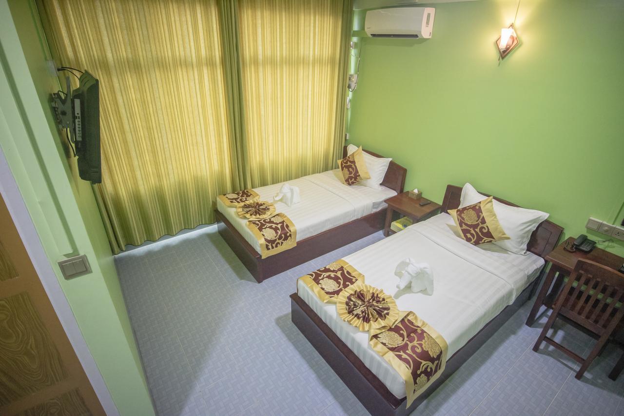 Golden Gum-Kino Hotel Mandalay Exterior foto